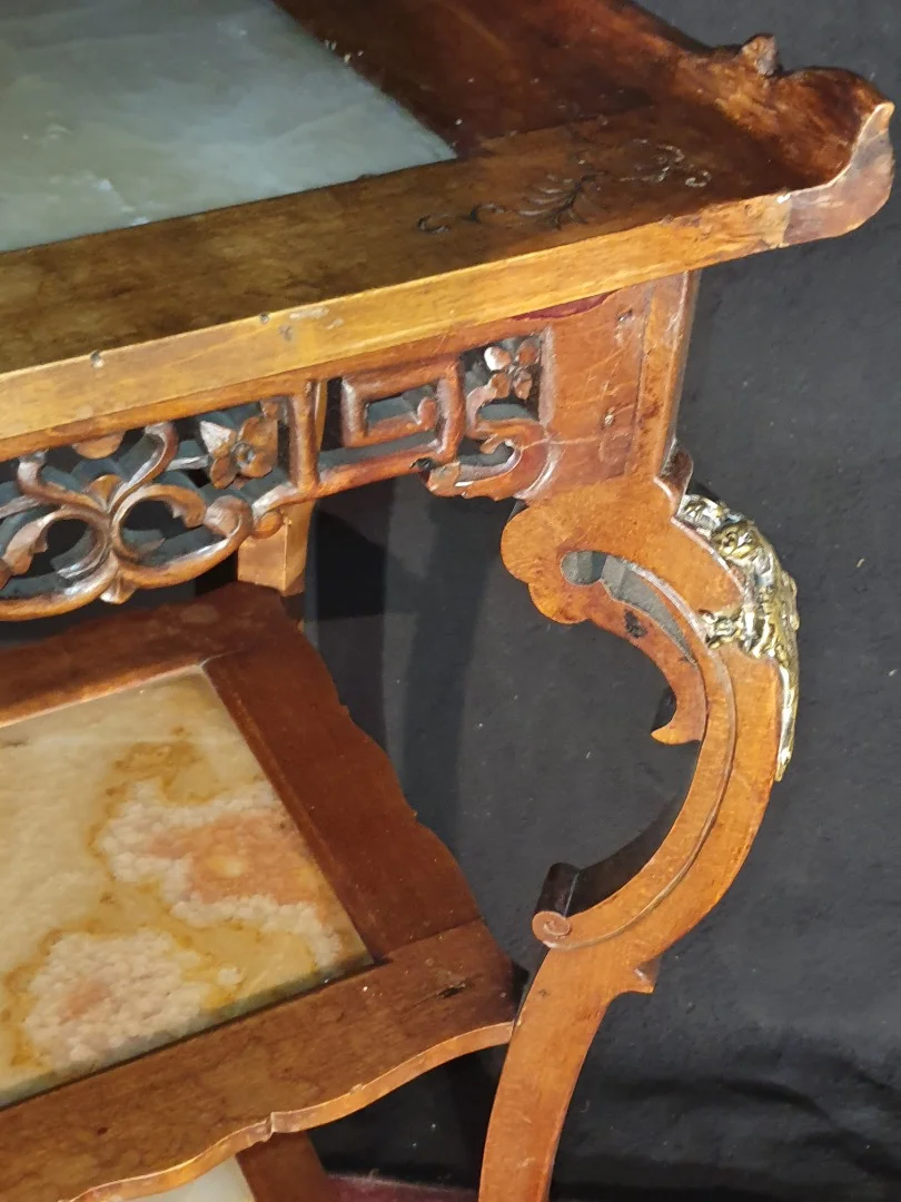 TABLE by GABRIEL VIARDOT