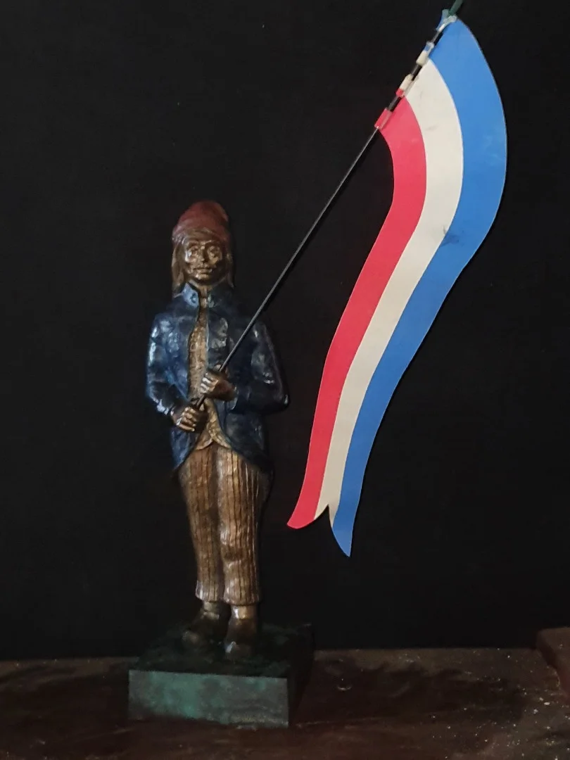 BRONZE STATUETTE