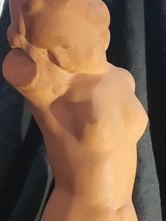 Sculpture art deco  .