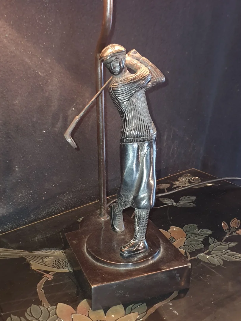 BRONZE-GOLFERLAMPE