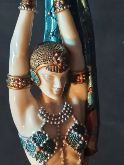Lampe art déco danseuse goût Chiparus.