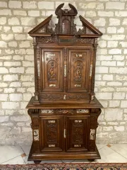 BUFFET IM RENAISSANCE-STIL