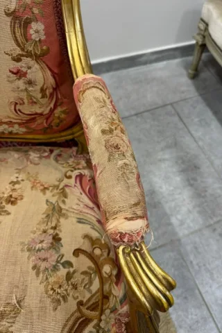 LOUIS XV STYLE LIVING ROOM SUITE