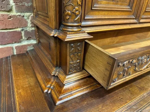 BUFFET DEUX CORPS SCULPTE RENAISSANCE
