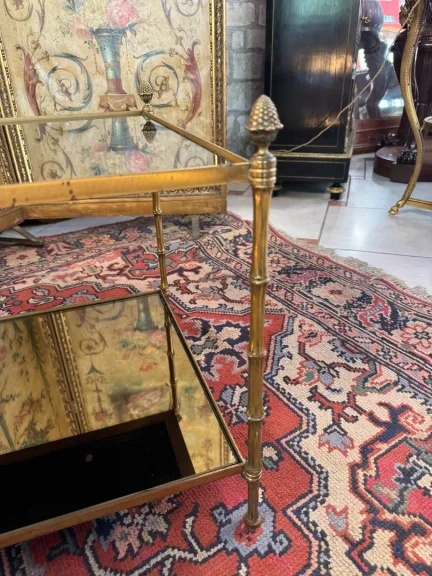 TABLE BASSE EN VERRE EGLOMISE