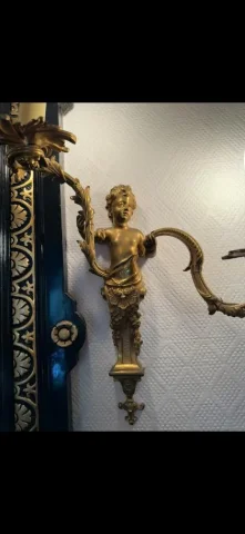 PAAR WANDLEUCHTEN IM LOUIS XV-STIL