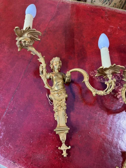 PAR DE APLIQUES ESTILO LOUIS XV