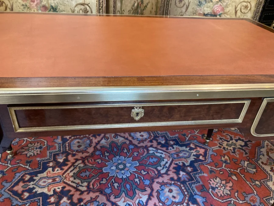 BUREAU PLAT TOUTES FACES DE STYLE LOUS XVI