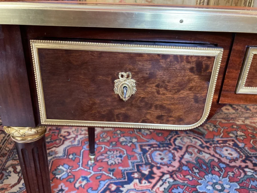 BUREAU PLAT TOUTES FACES DE STYLE LOUS XVI
