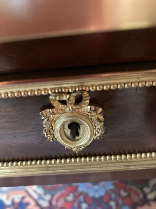BUREAU PLAT TOUTES FACES DE STYLE LOUS XVI