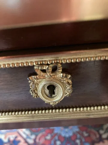 BUREAU PLAT TOUTES FACES DE STYLE LOUS XVI