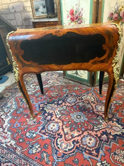 Schreibtisch aus der Napoleon-III-Periode