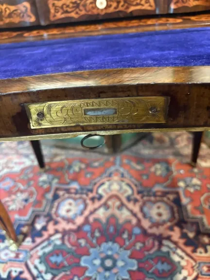 Schreibtisch aus der Napoleon-III-Periode