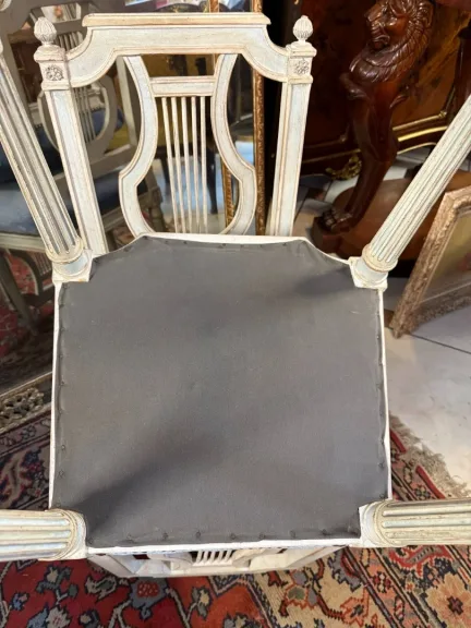 SERIE DE CHAISES LOUIS XVI LYRE
