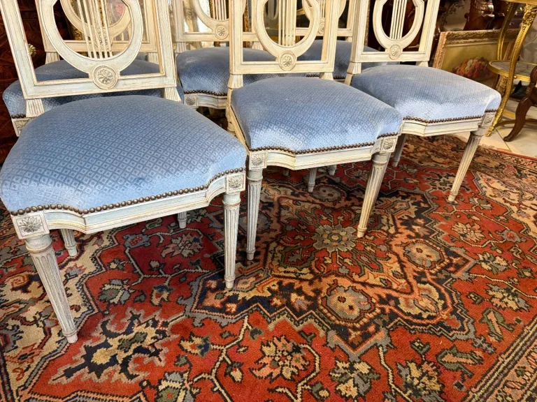 SERIE DE CHAISES LOUIS XVI LYRE