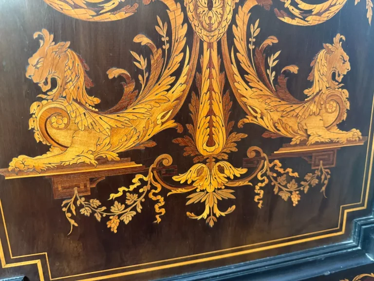 BUFFET A HAUTEUR D APPUI LOUIS XVI