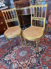PAAR STÜHLE IM LOUIS XVI-STIL