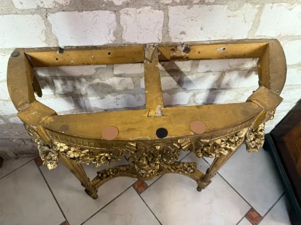 CONSOLE EN BOIS DORE LOUIS XVI 18ème
