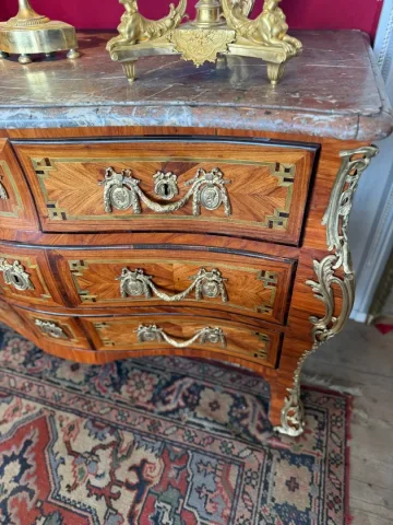 LOUIS XV-PERIODE COMMODE