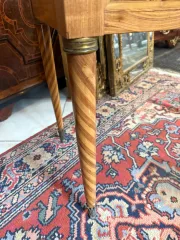 COIFFEUSE EN MARQUETERIE LOUIS XVI - 18ème