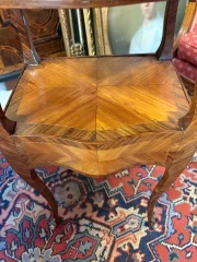 Tabelle aus der Louis-XV-Periode