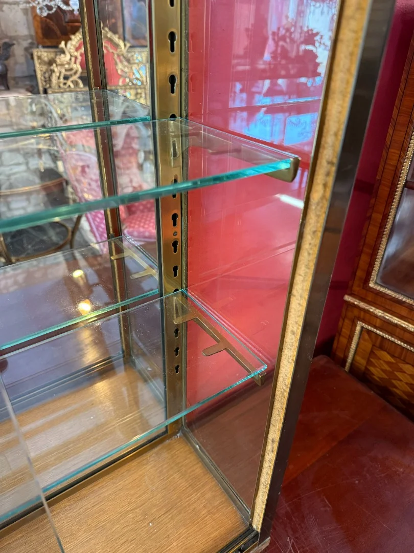 WALL DISPLAY CABINET