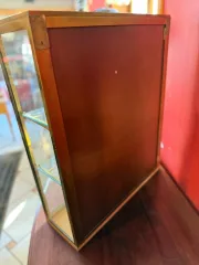 WANDVITRINE