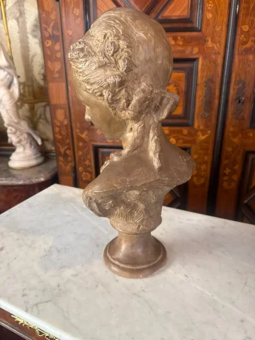 BUSTE FEMME EN TERRE CUITE