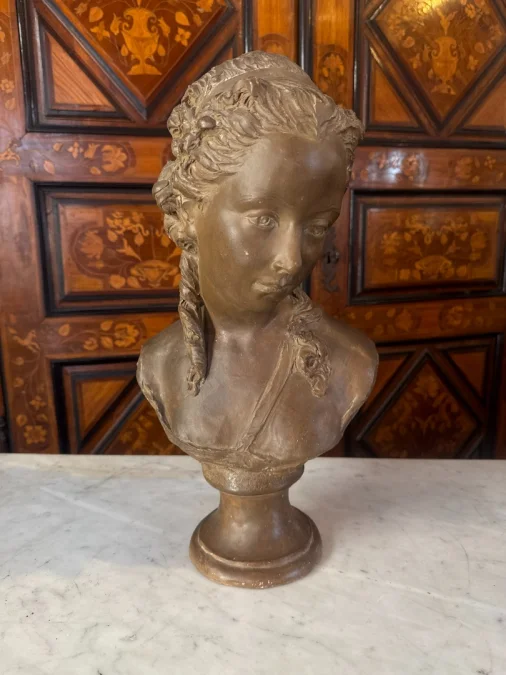 BUSTE FEMME EN TERRE CUITE