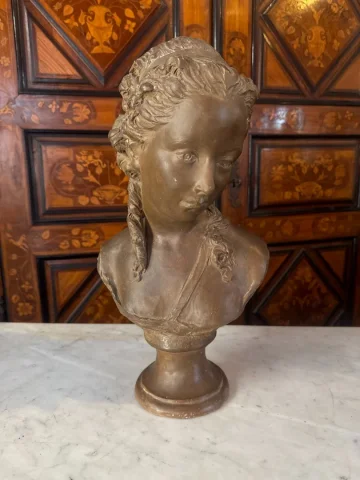 BUSTE FEMME EN TERRE CUITE