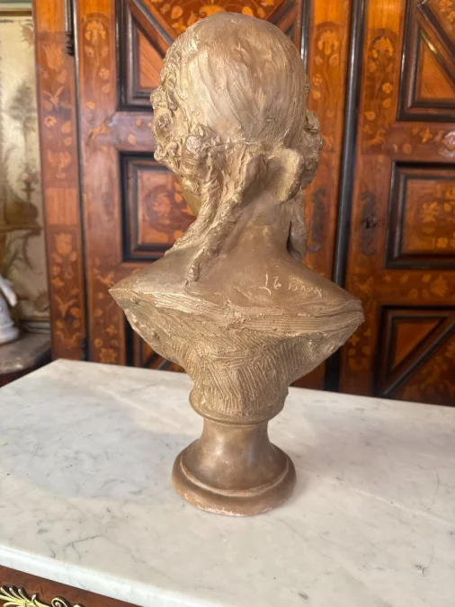 BUSTE FEMME EN TERRE CUITE