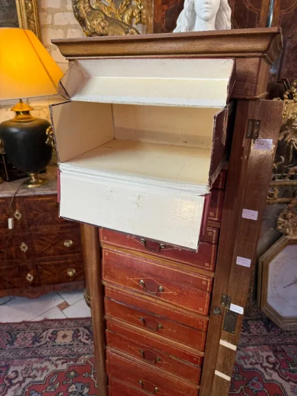 FRANZÖSISCHE RESTAURIERUNGSZEIT CARTONNIER