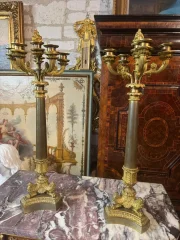 COPPIA DI CANDELABRI DEL PERIODO DI RESTAURO FRANCESE