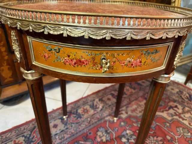 TABLE DE SALON DIT BOUILLOTTE DE STYLE LOUIS XVI