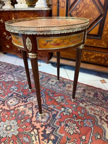 TABLE DE SALON DIT BOUILLOTTE DE STYLE LOUIS XVI