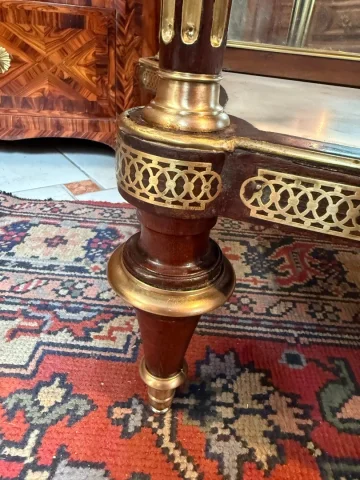CONSOLE LOUIS XVI EN ACAJOU