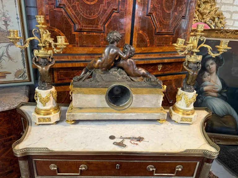 MANTELGARNITUR AUS DER ZEIT NAPOLEONS III