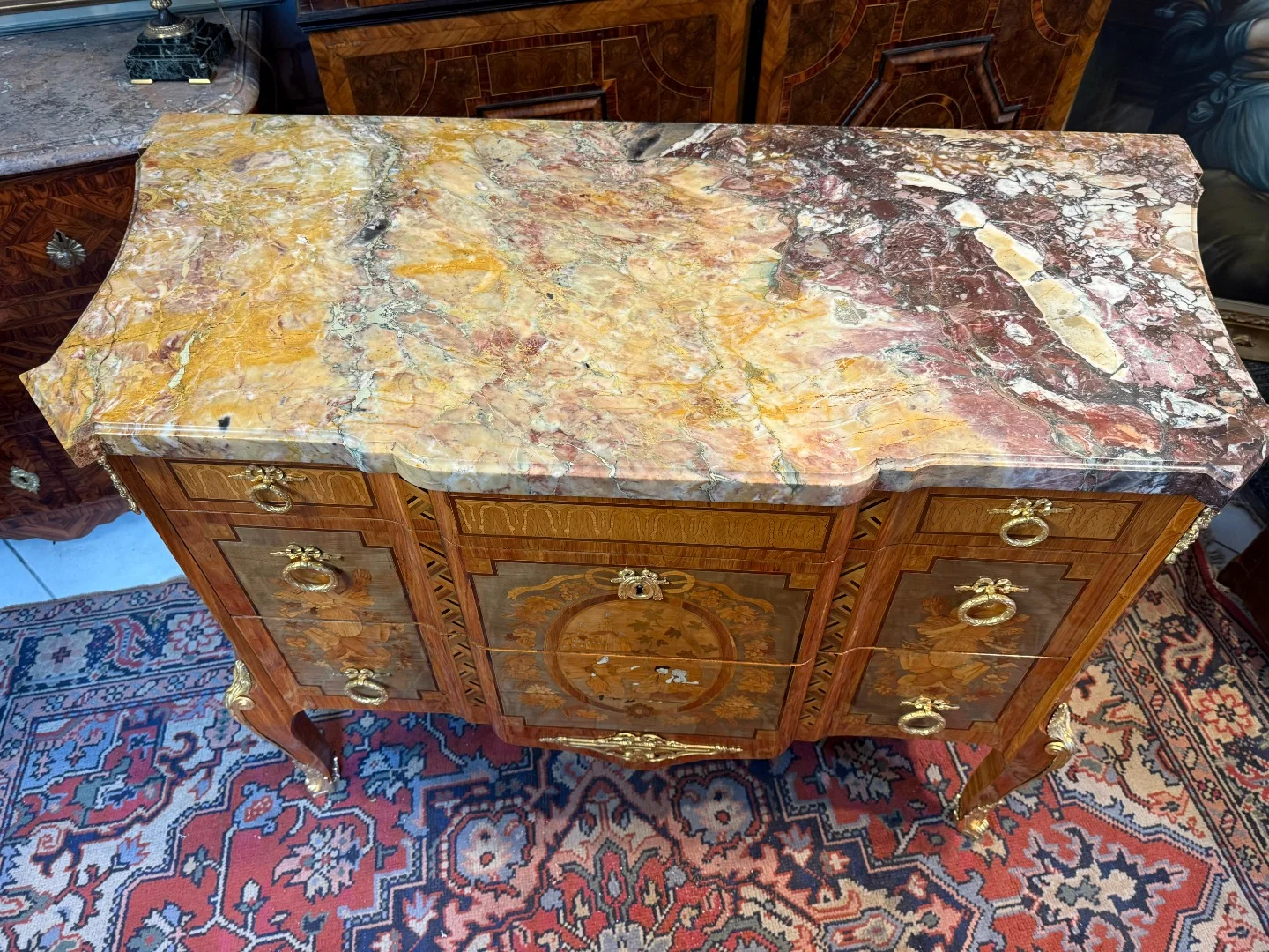 FRENCH TRANSITION STYLE CHEST OF DRAWERS