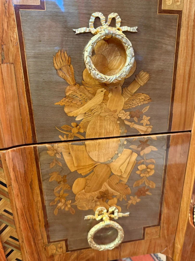FRENCH TRANSITION STYLE CHEST OF DRAWERS