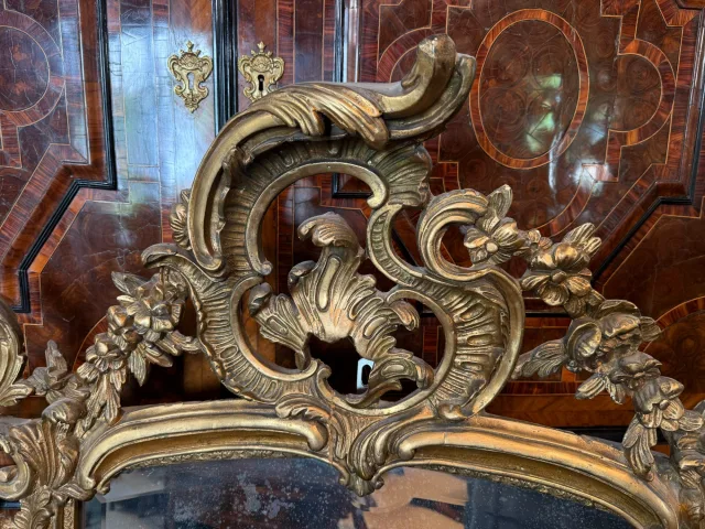 Spiegel im Louis-XV-Stil