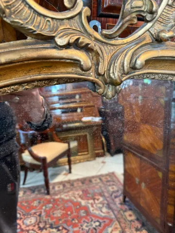 Spiegel im Louis-XV-Stil