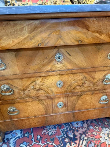 Restoration-Period Crossbow-Front Chest of Drawers — Good condition