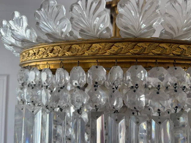 CRINOLINE-LÜSTER DER CRISTALLERIE DE BACCARAT — Guter Zustand