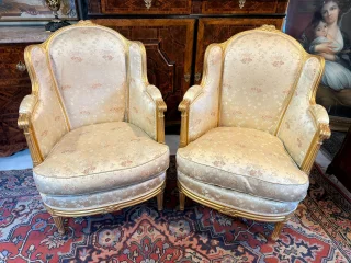 PAAR OHREN-BERGÈRES IM LOUIS-XVI-STIL