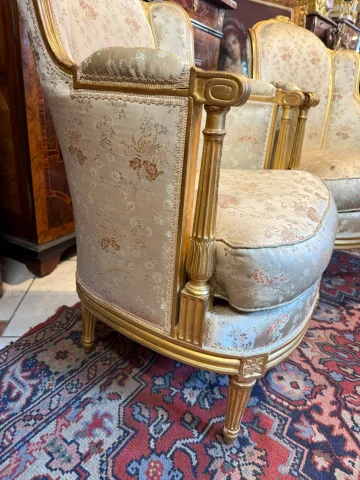PAAR OHREN-BERGÈRES IM LOUIS-XVI-STIL — Guter Zustand