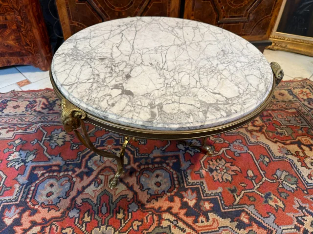 Neoclassical Style Guéridon — Good condition