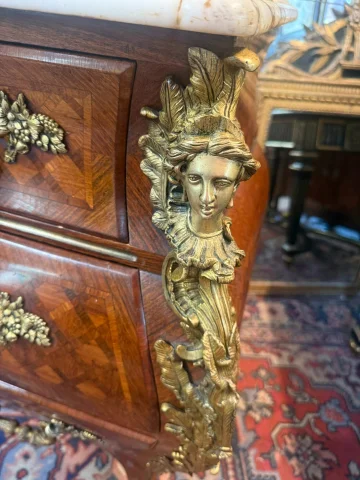 Louis XV Style Marquetry Chest of Drawers — Good condition