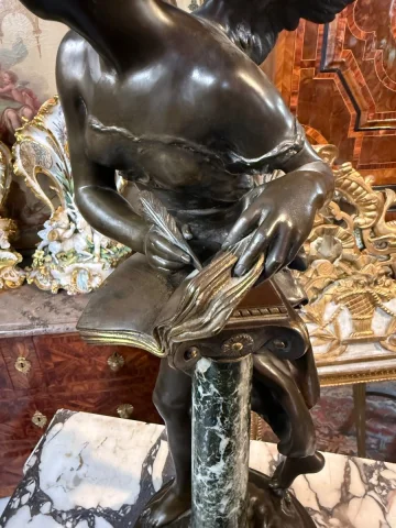 БРОНЗА «ЗОЛОТАЯ КНИГА», подписная, МАТЮРЕН МОРО (1822–1912) — Хорошее состояние