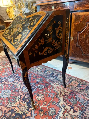 Bureau de pente con marquetería de estilo Luis XV – época Napoleón III — Buen estado