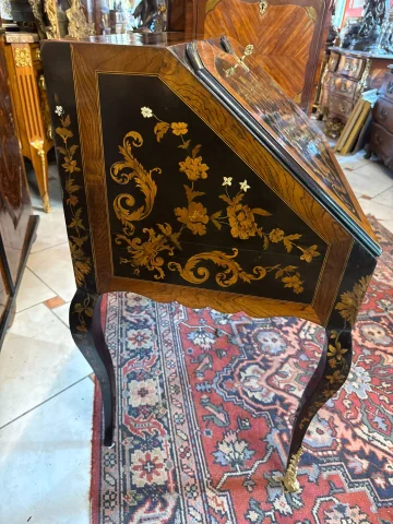 Bureau de pente con marquetería de estilo Luis XV – época Napoleón III — Buen estado